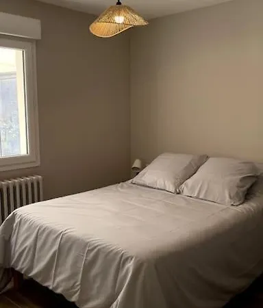 Prázdninový dům Maison Calme & Jardin Au Bouscat *