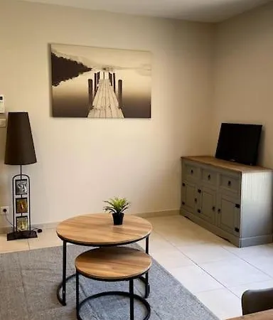 Prázdninový dům Maison Calme & Jardin Au Bouscat *