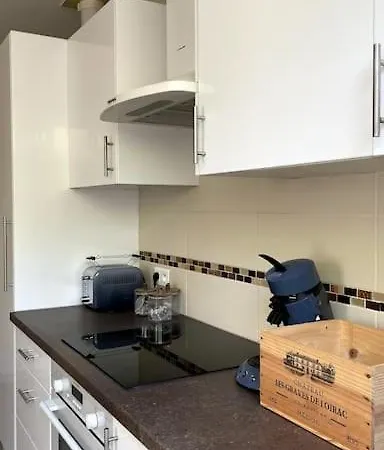 Prázdninový dům Maison Calme & Jardin Au Bouscat *